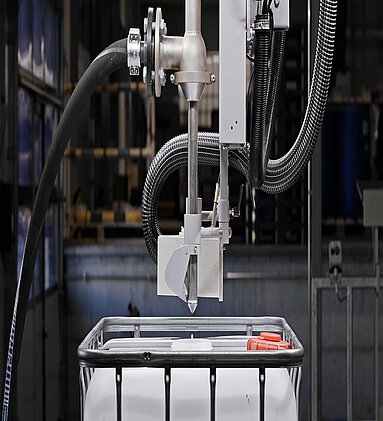 Mixing (customer formulations) and thinning of liquids