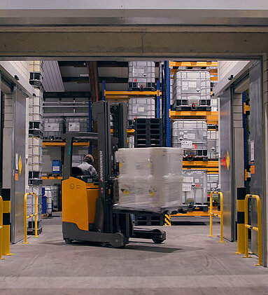 Unloading and filling